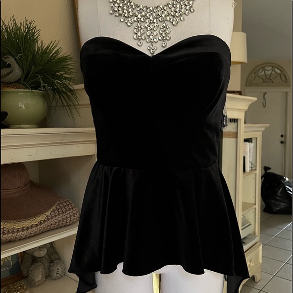 Guess Los Angeles Tops - Guess Black Velvet Sweet Heart Peplum Dress Top M